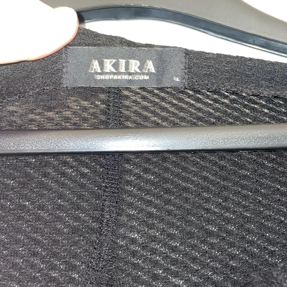 Long tunic/ sweater from Akira. Size large. No wear or tear. - Picture 5 of 6